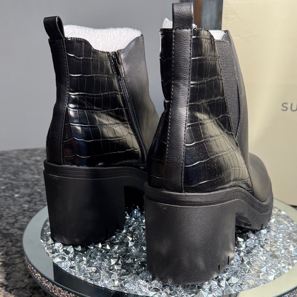 Sun + Stone Textured croc embossed Black Ankle Booties NWT 11 - Picture 10 of 15